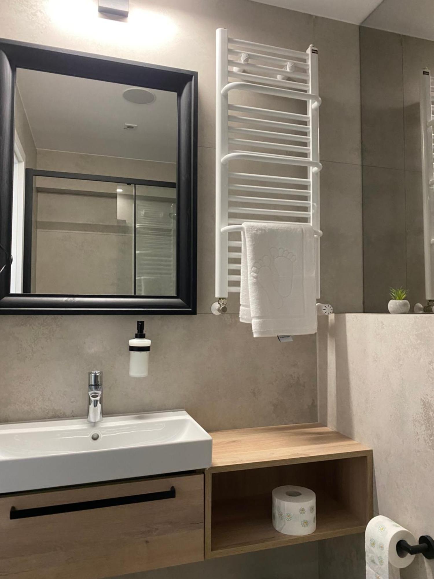Apartamenty Wolnosci 6 Self Check-In 24H Poznań Exterior foto
